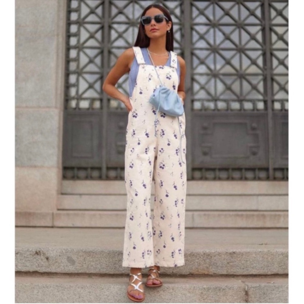 ZARA bloggers favorite floral ecru overalls